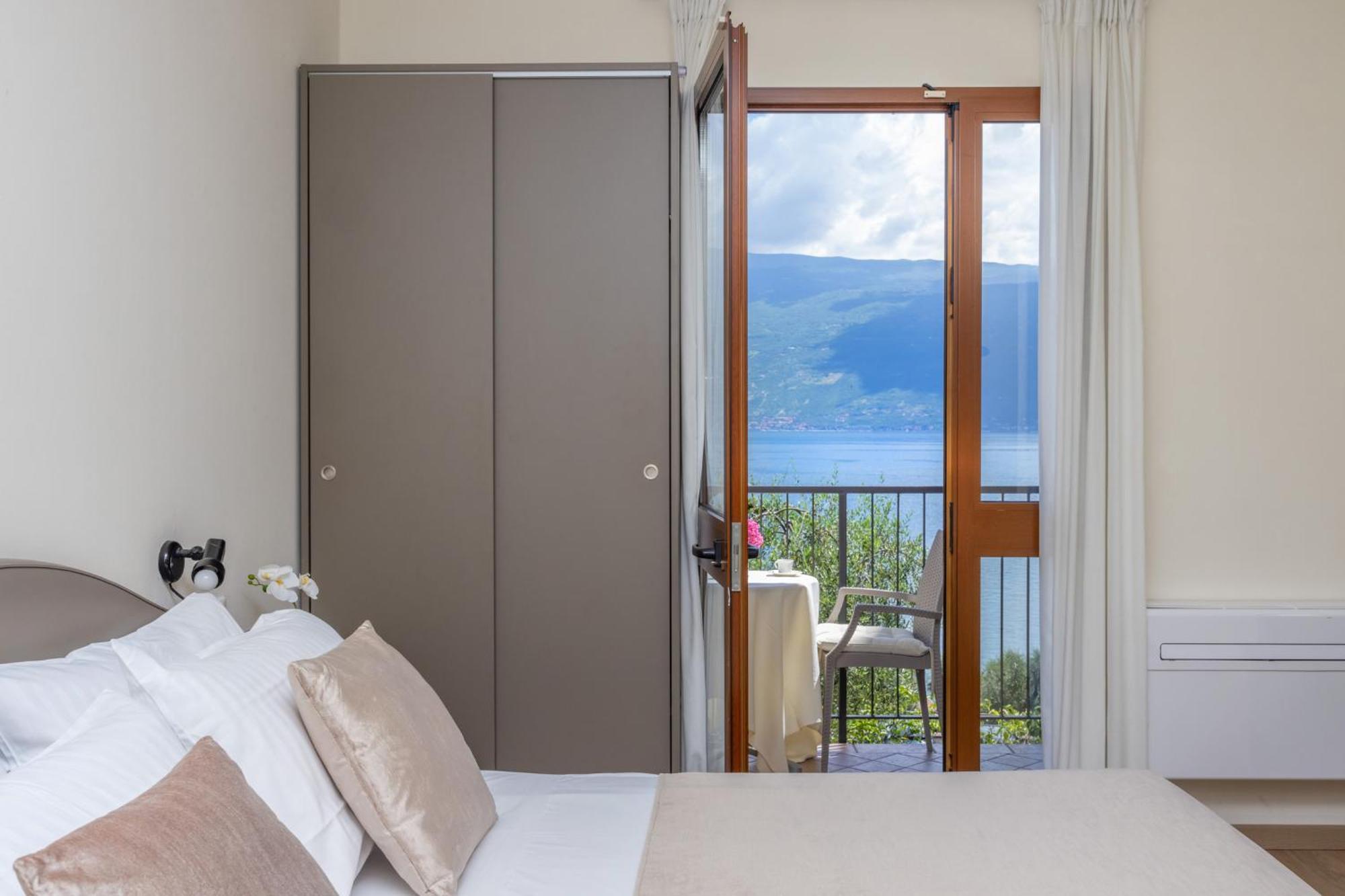 Hotel Meandro - Lake View Gargnano Pokoj fotografie